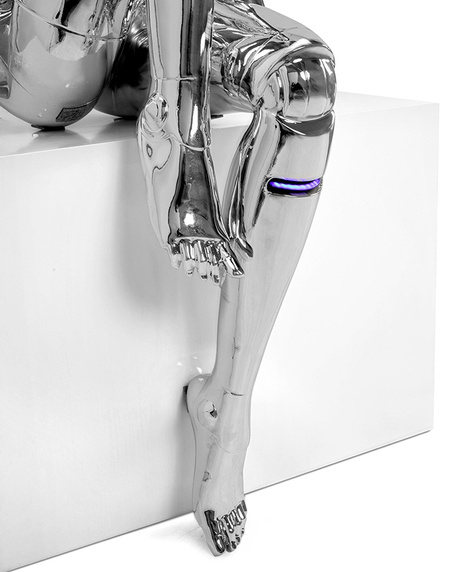 MOOSEE lampa podłogowa / rzeźba CYBER WOMAN