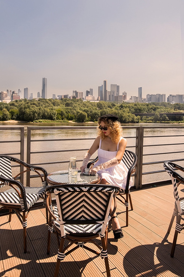 Krzesło ogrodowe CAFE AZURE biały / czarny