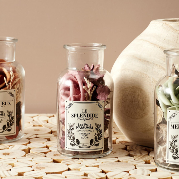 Szklany słój 12cm z pot pourri różowe