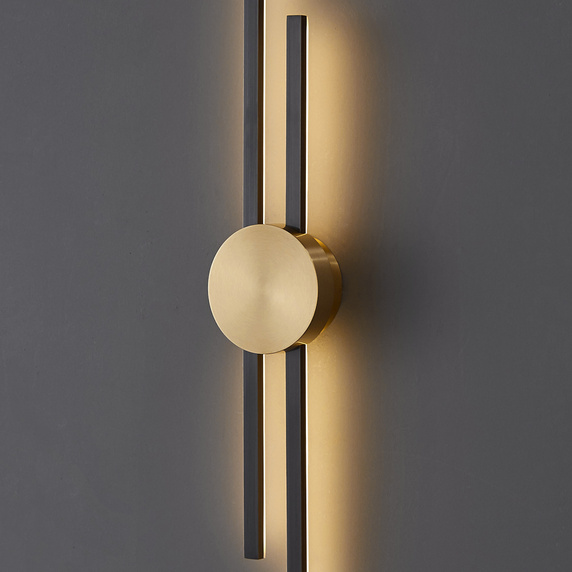 Lampa ścienna LED CENTRO czarny i mosiądz 122 cm - elegancki kinkiet