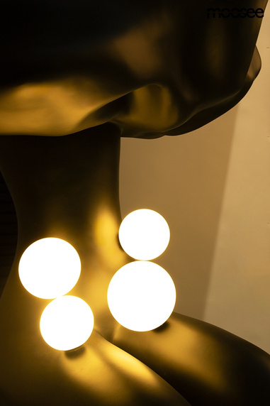 MOOSEE lampa podłogowa HUMAN IN THE CLOUDS czarna