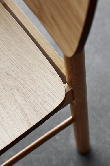 Stołek barowy Barlow dąb naturalny