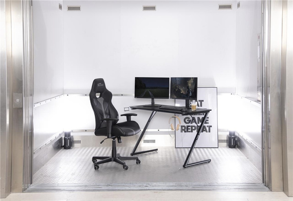 Biurko Aiden czarne gamingowe