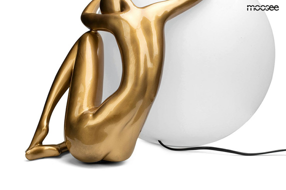 MOOSEE lampa stołowa UOMO 50 złota
